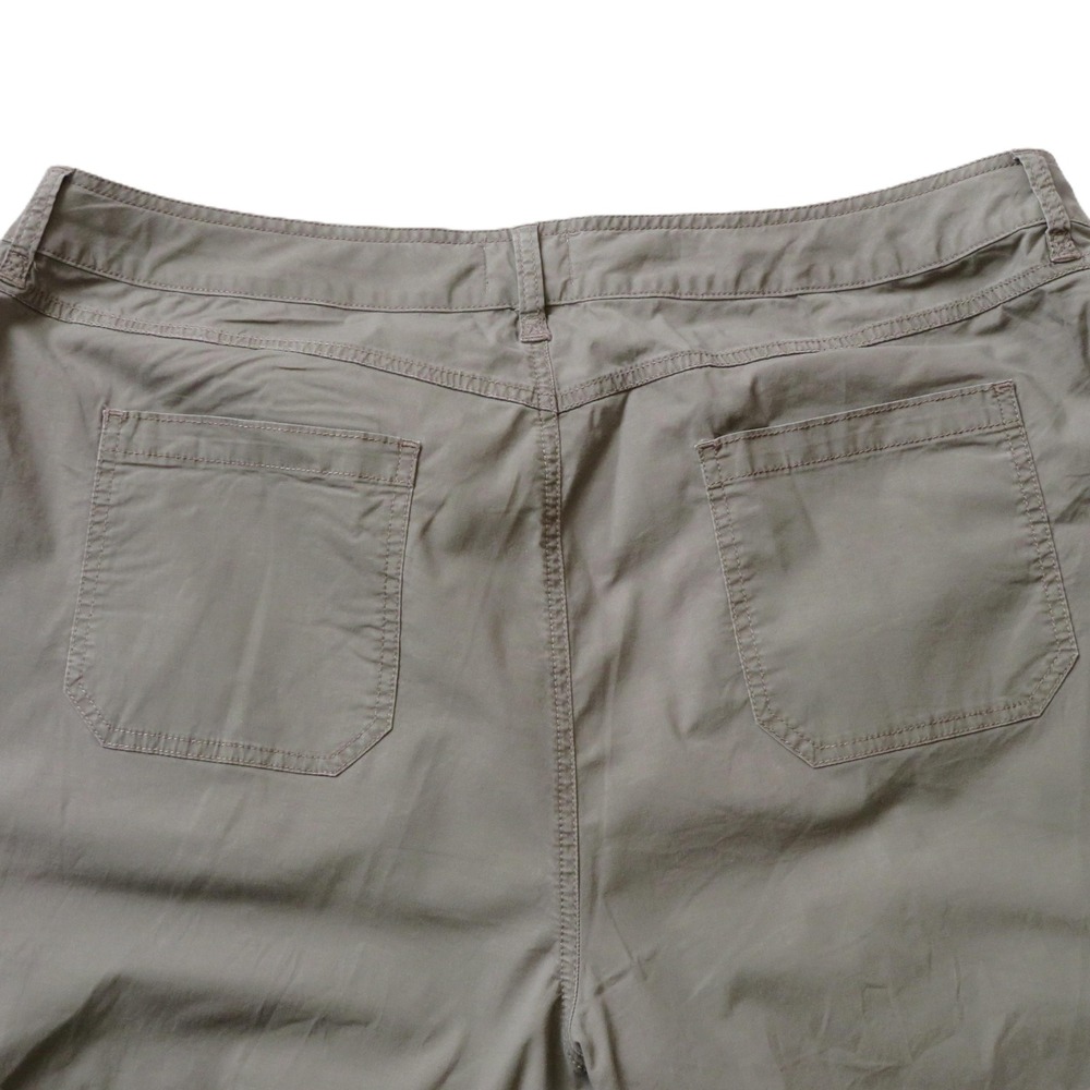 22W St. John's Bay Plus Cargo Capri Shorts Taupe Brown Stretch Cotton - Picture 4 of 8